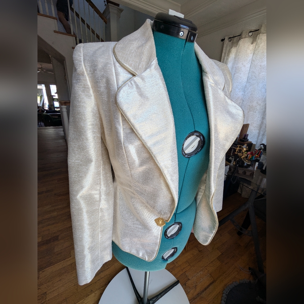 Nahdree Shiny Show Jacket